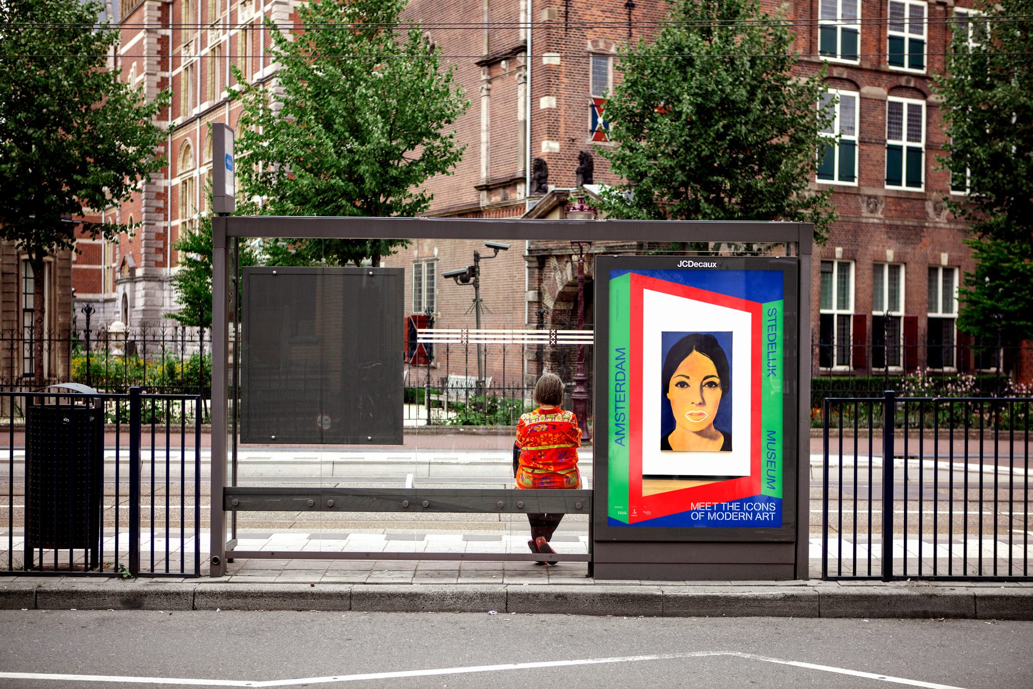 Stedelijk Museum (Icons of Modern Art)