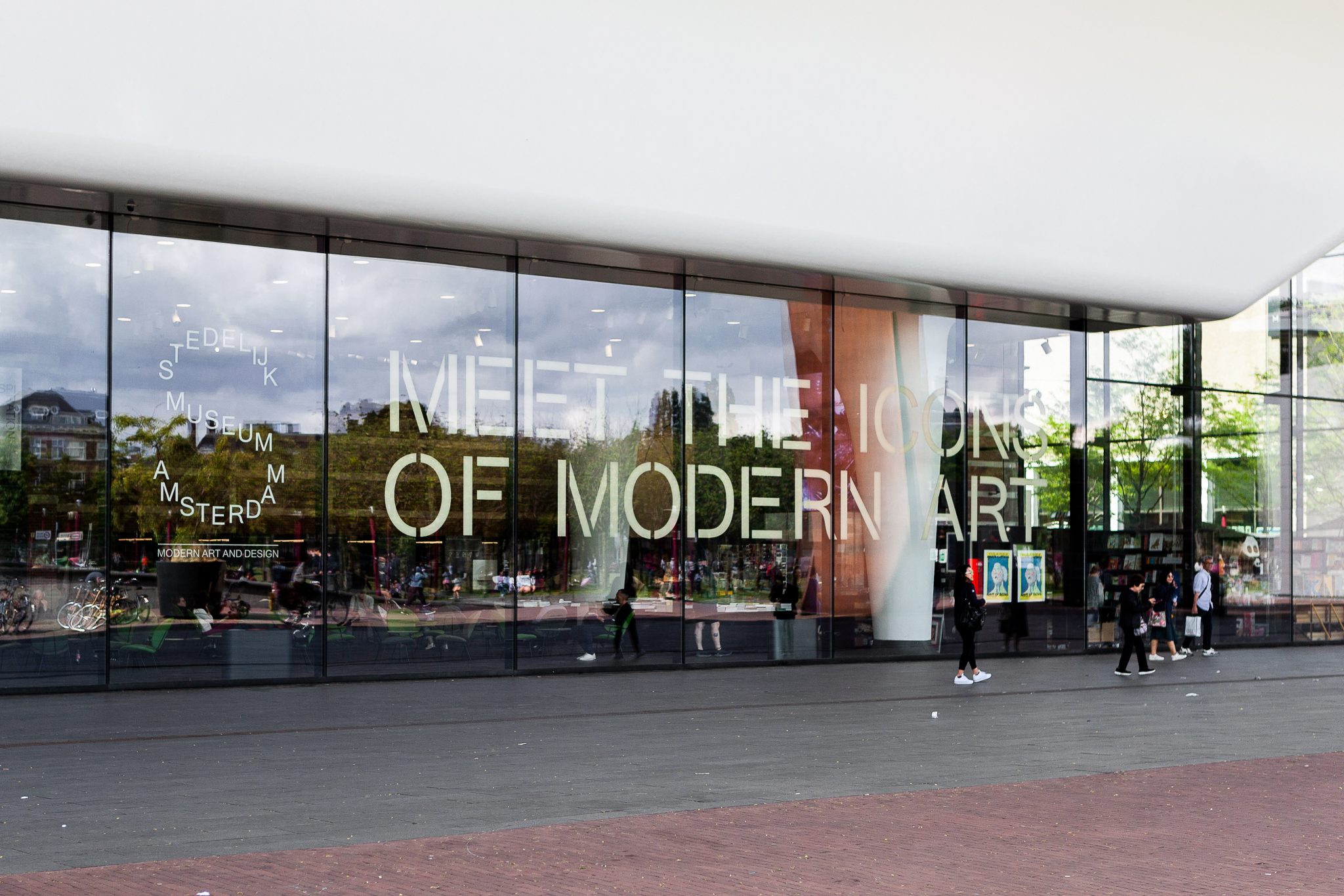Stedelijk Museum (Icons of Modern Art)